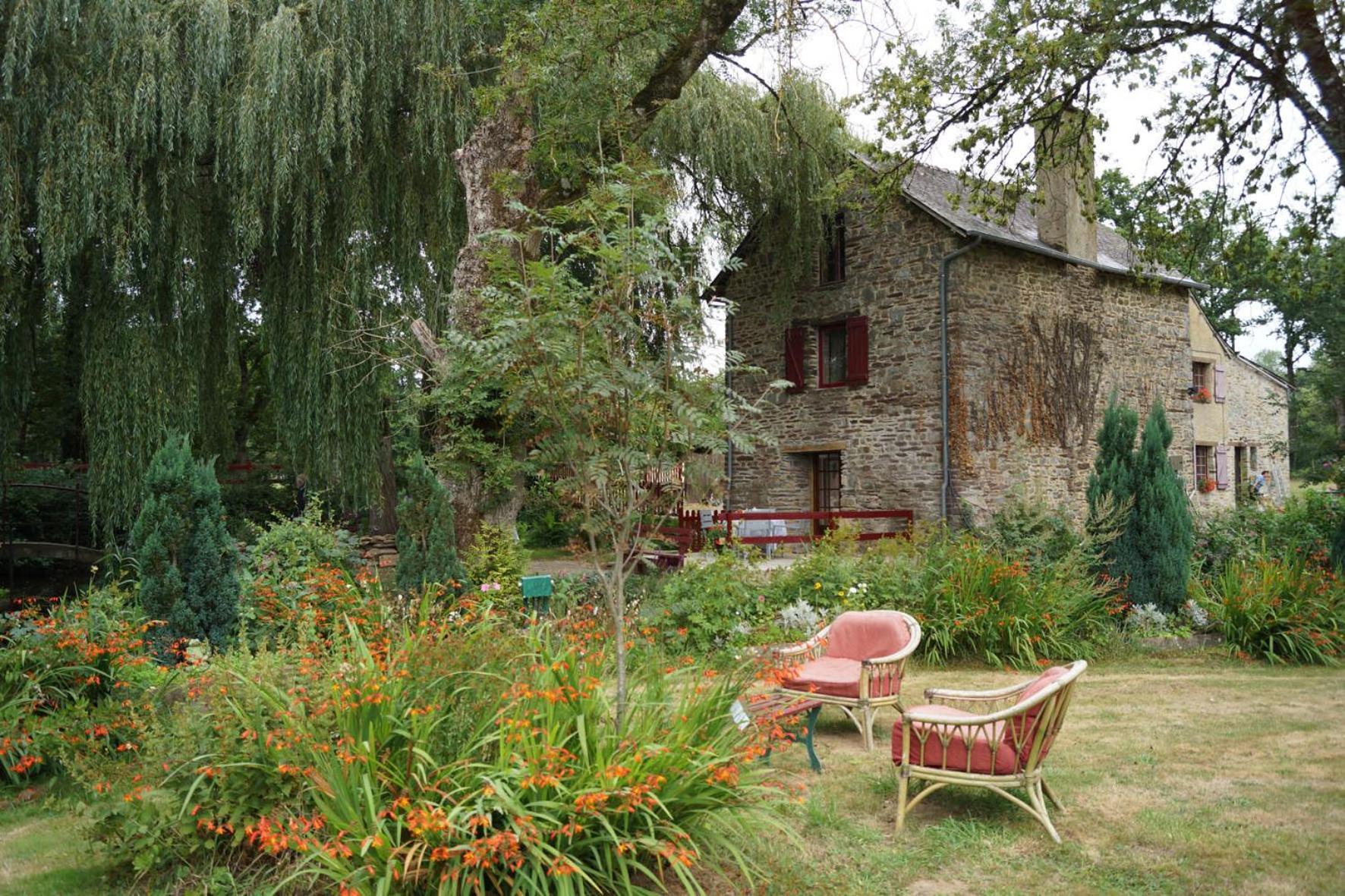 Le Moulin Du Bignon Bed & Breakfast Lassy Dış mekan fotoğraf