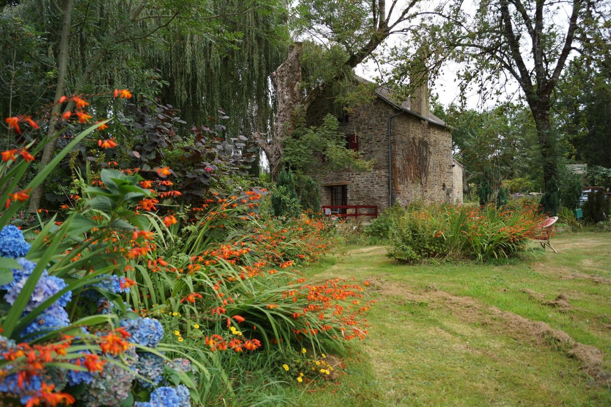 Le Moulin Du Bignon Bed & Breakfast Lassy Dış mekan fotoğraf