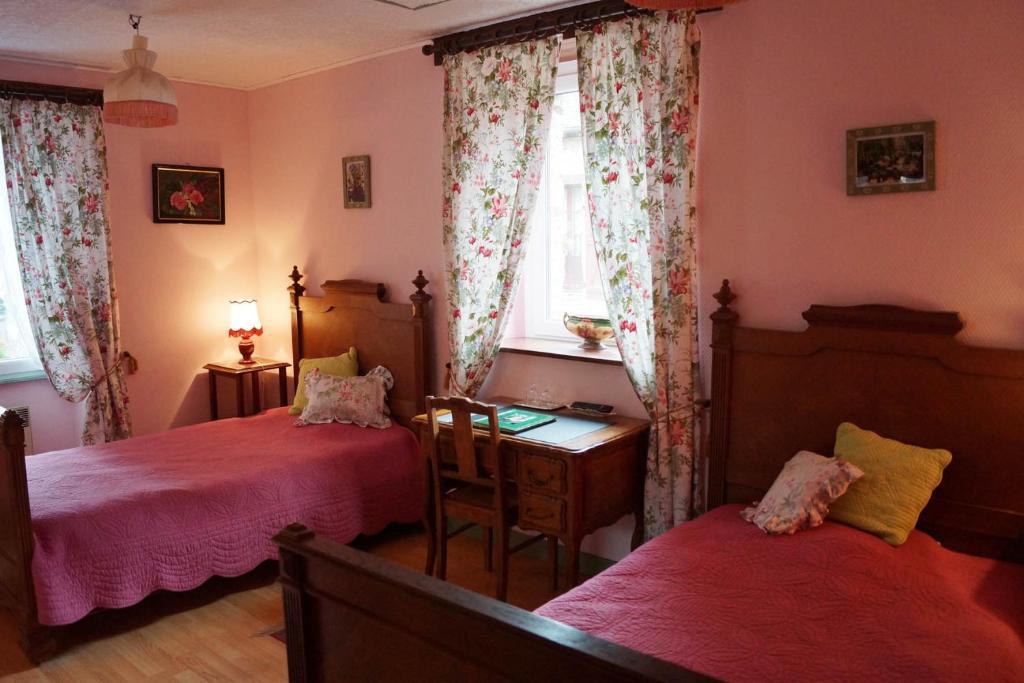 Le Moulin Du Bignon Bed & Breakfast Lassy Oda fotoğraf